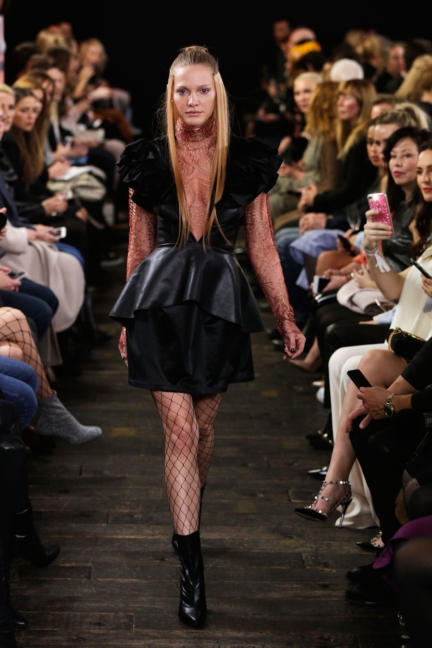 aw-2017_fashion-week-berlin_de_0010_lana-mueller_70116