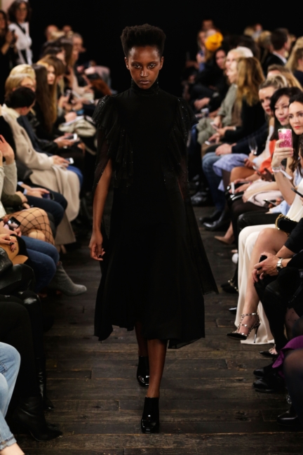 aw-2017_fashion-week-berlin_de_0021_lana-mueller_70105