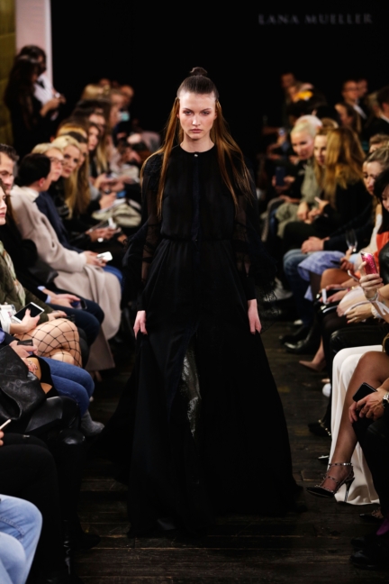 aw-2017_fashion-week-berlin_de_0022_lana-mueller_70104