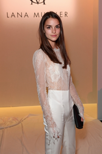 775183896mb00032_lana_muell