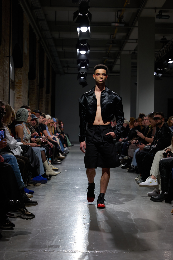 03_ld13_aw24_runway_by_juliusberger1