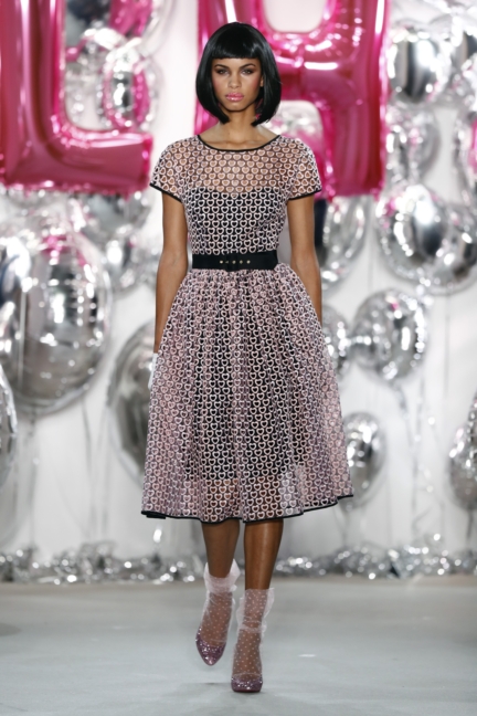 aw-2017_fashion-week-berlin_de_0018_lena-hoschek_69583