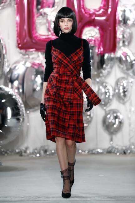 aw-2017_fashion-week-berlin_de_0055_lena-hoschek_69546