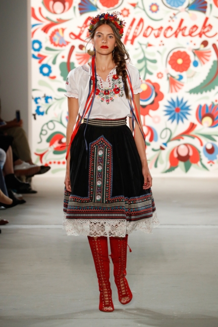 ss-2018_fashion-week-berlin_de_0008_lena-hoschek_71765