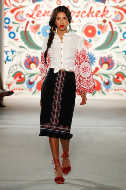 ss-2018_fashion-week-berlin_de_0010_lena-hoschek_71763