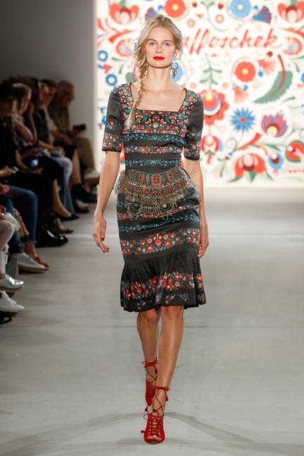 ss-2018_fashion-week-berlin_de_0029_lena-hoschek_71743