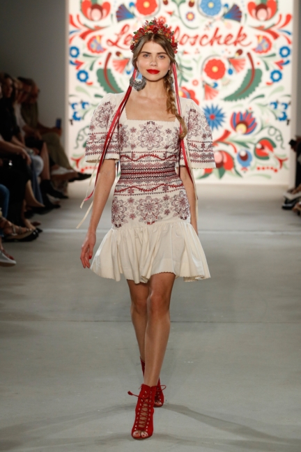 ss-2018_fashion-week-berlin_de_0064_lena-hoschek_71708