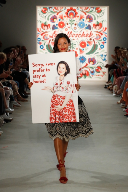 ss-2018_fashion-week-berlin_de_0068_lena-hoschek_71704
