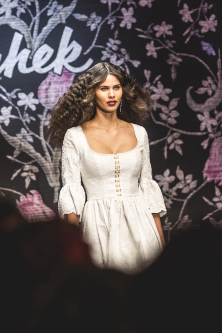 775361683gw_fashionweek_alternativeview-160_2019070364708483_20190703065642