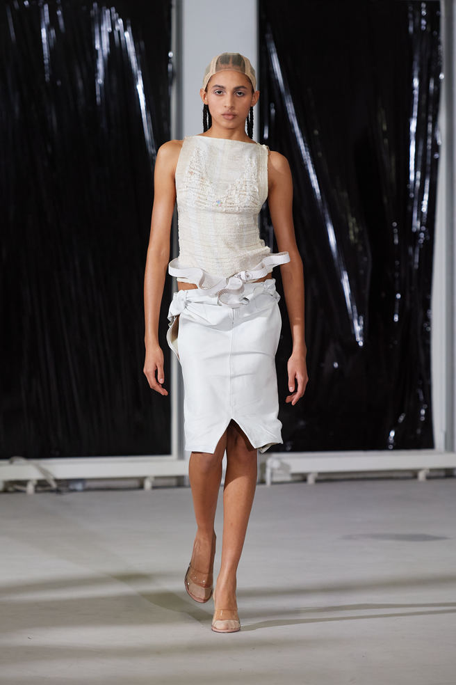 lou_de_betoly_aw24_look005_by_james_cochrane_for_bfw