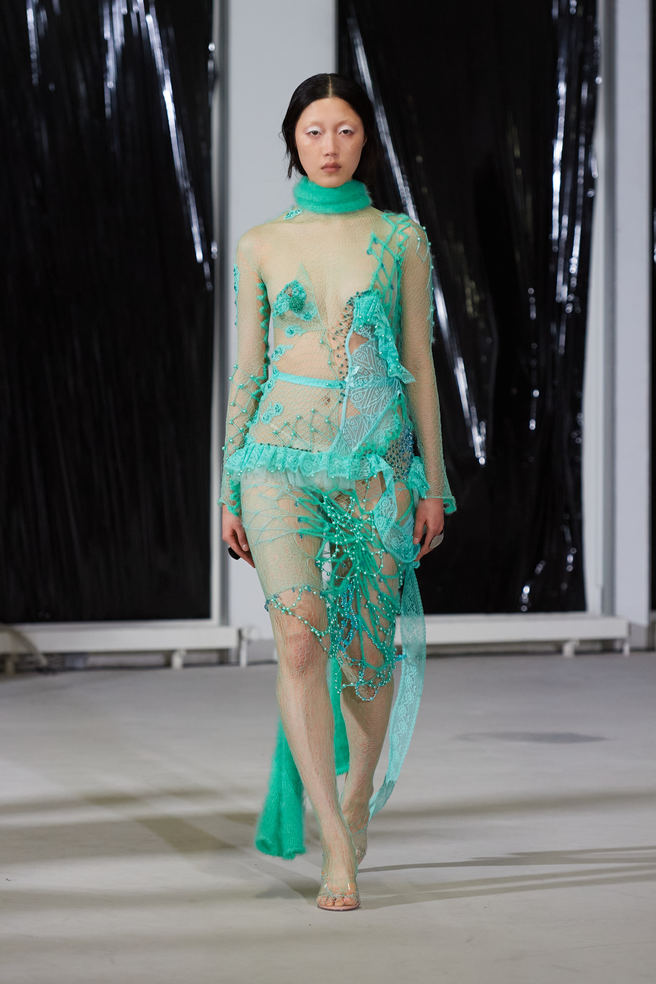 lou_de_betoly_aw24_look008_by_james_cochrane_for_bfw