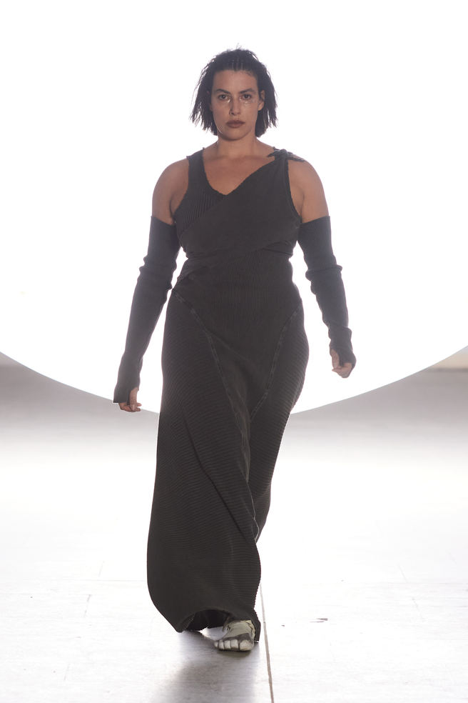 lueder_aw24_look006_by_james_cochrane_for_bfw