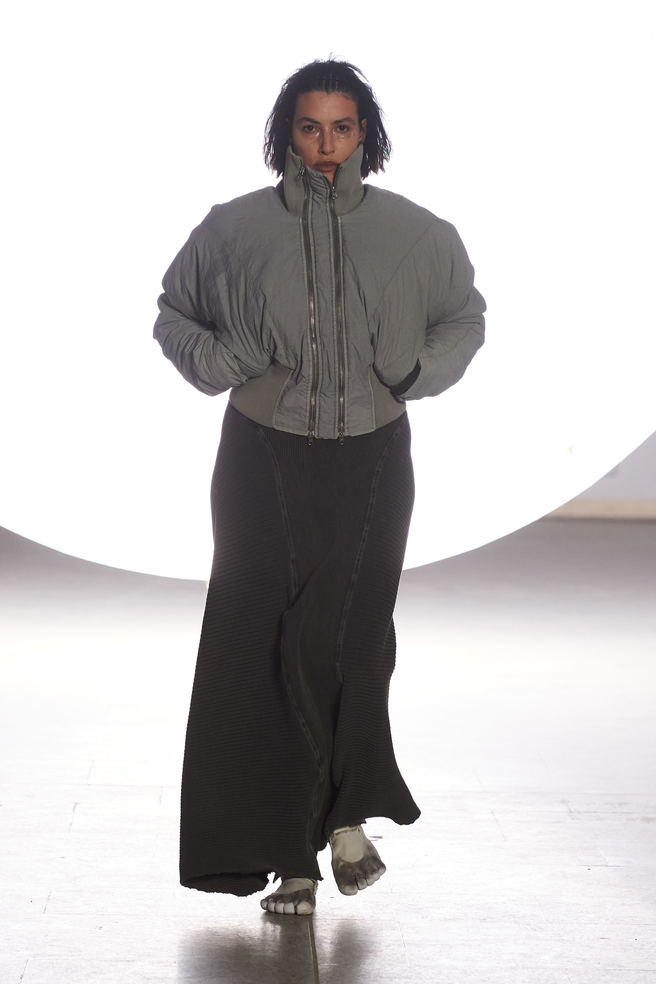 lueder_aw24_look021_by_james_cochrane_for_bfw