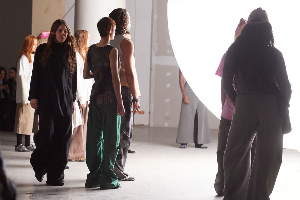 lueder_aw24_look039_by_james_cochrane_for_bfw