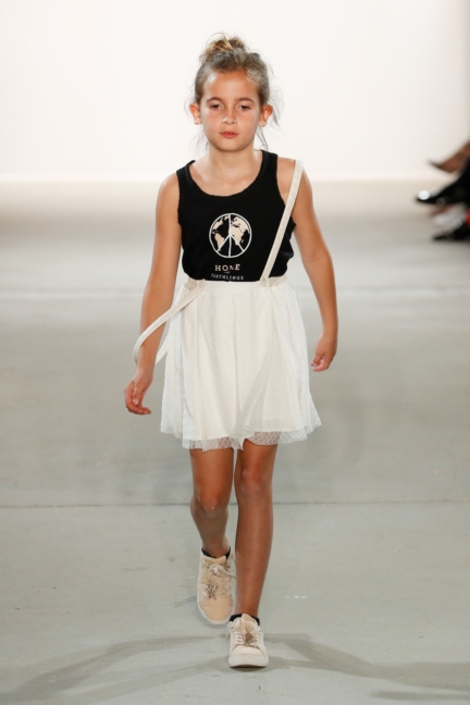 ss-2018_fashion-week-berlin_de_0029_maisonnoee_72099