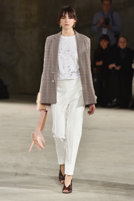 aw-2017_fashion-week-berlin_de_0007_malaikaraiss_69878