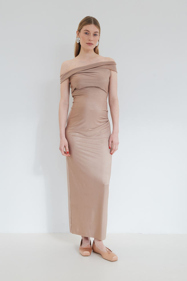 malaikaraiss_aw24_look009_by_james_cochrane_for_bfw