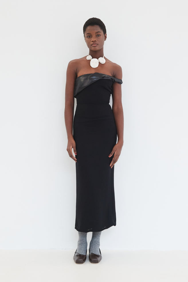 malaikaraiss_aw24_look011_by_james_cochrane_for_bfw