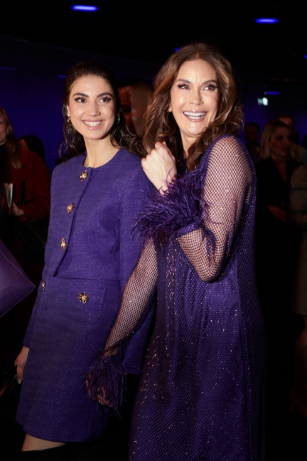 30_marc_cain_aw24_backstage_by_toni_passig