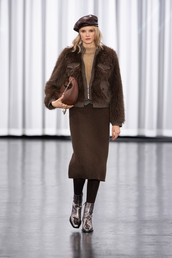 14_marc_cain_aw24_runway_by_stefan_knauer