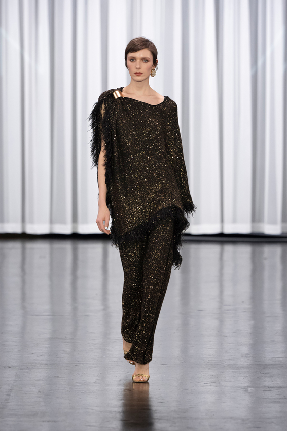 36_marc_cain_aw24_runway_by_stefan_knauer