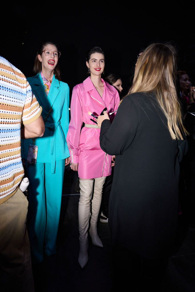 designer_marcel_ostertag_aw24_backstage02_by_paula_lindholm