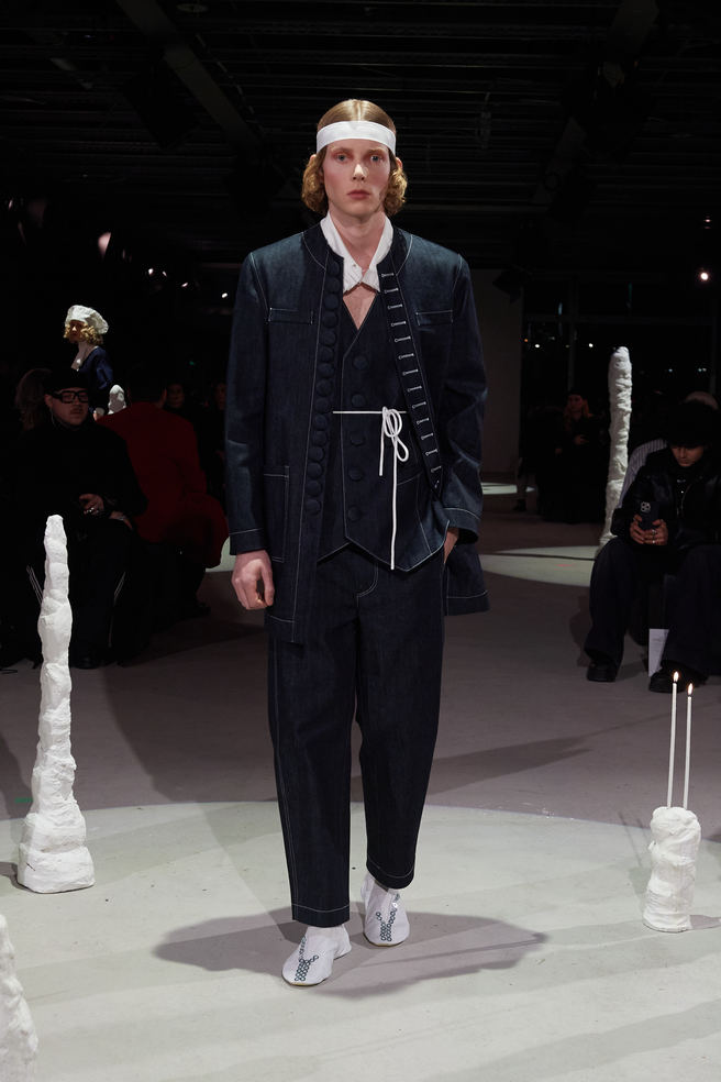 marke_aw24_look004_by_james_cochrane_for_bfw