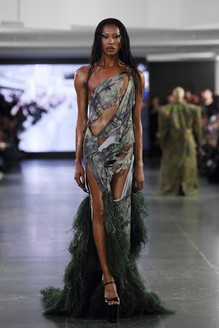 namilia_aw24_look24_by_boris_marberg_for_bfw