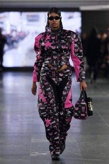 namilia_aw24_look42_by_boris_marberg_for_bfw