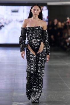 namilia_aw24_look54_by_boris_marberg_for_bfw