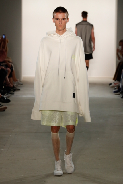 ss-2018_fashion-week-berlin_de_0022_odeur_72820