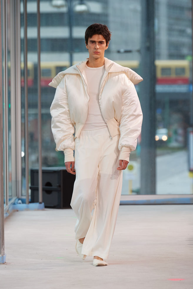 olivia_ballard_aw24_look005_by_james_cochrane_for_bfw