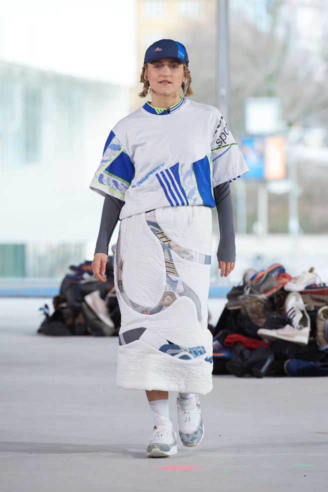 plngns_aw24_look008_by_james_cochrane_for_bfw