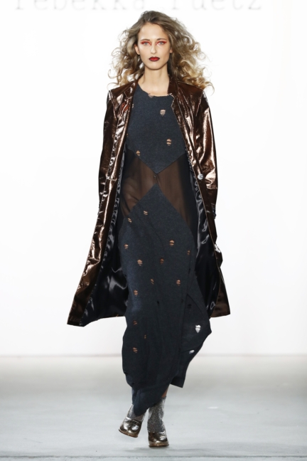 aw-2017_fashion-week-berlin_de_0012_rebekka-ruetz_70065