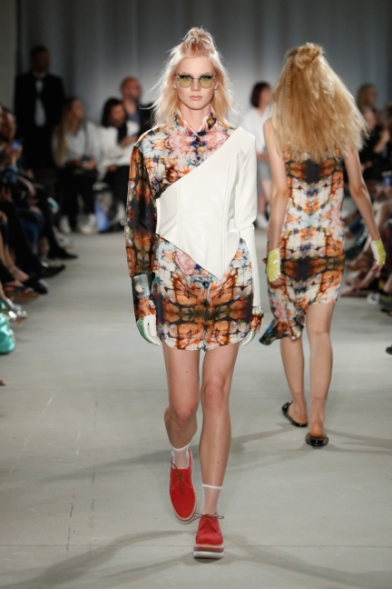 ss-2018_fashion-week-berlin_de_0034_rebekka-ruetz_72034