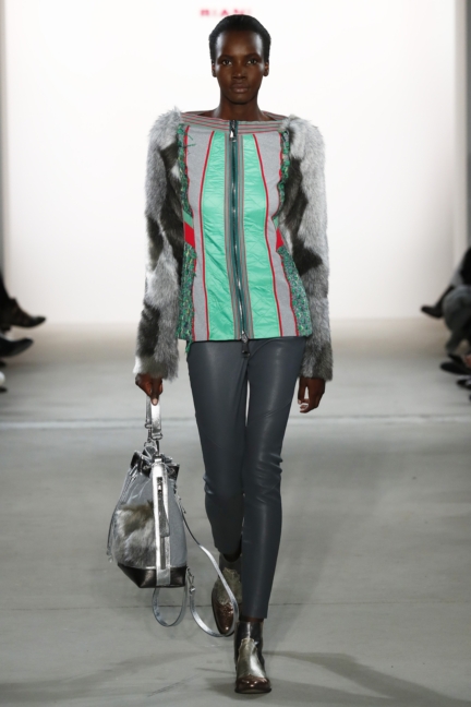 aw-2017_fashion-week-berlin_de_0019_riani_69794