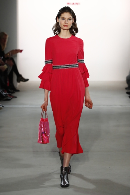 aw-2017_fashion-week-berlin_de_0053_riani_69760