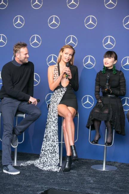 aw-2016_mercedes-benz-fashion-week-berlin_de_0007_jeff-bark-natasha-poly-atsuko-kudo_62027
