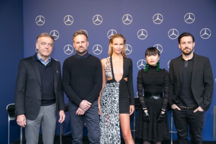 aw-2016_mercedes-benz-fashion-week-berlin_de_0031_wolfgang-schattling-jeff-bark-natasha-poly-atsuko-kudo-jan-koppen_62035