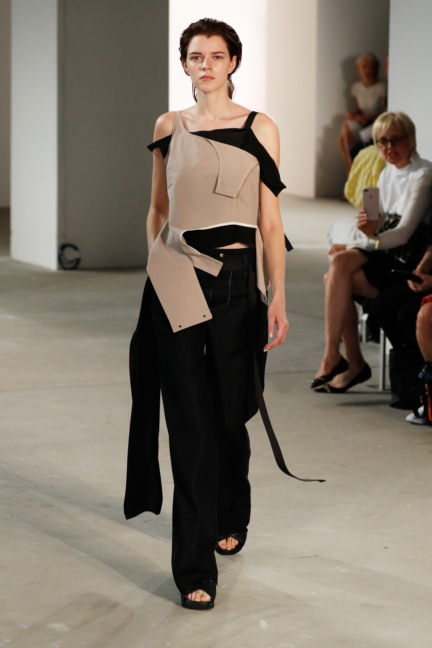 ss-2018_fashion-week-berlin_de_0005_vladimir-karaleev_72742