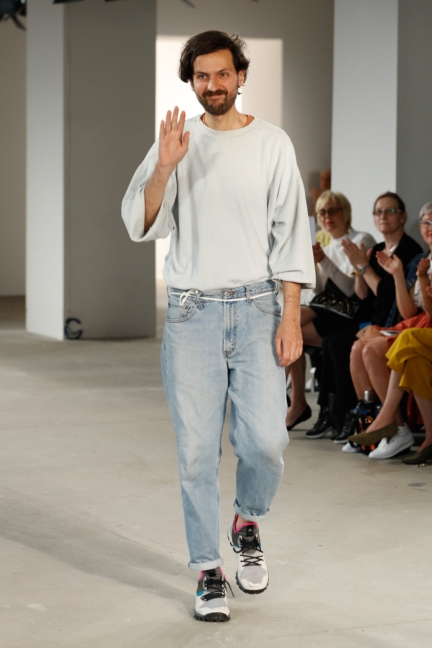 ss-2018_fashion-week-berlin_de_0028_vladimir-karaleev_72718