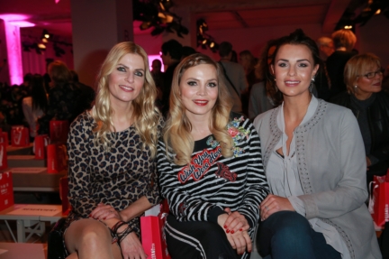 aw-2017_fashion-week-berlin_de_0051_tanja-bulter-regina-halmich-laura-wontorra_69822