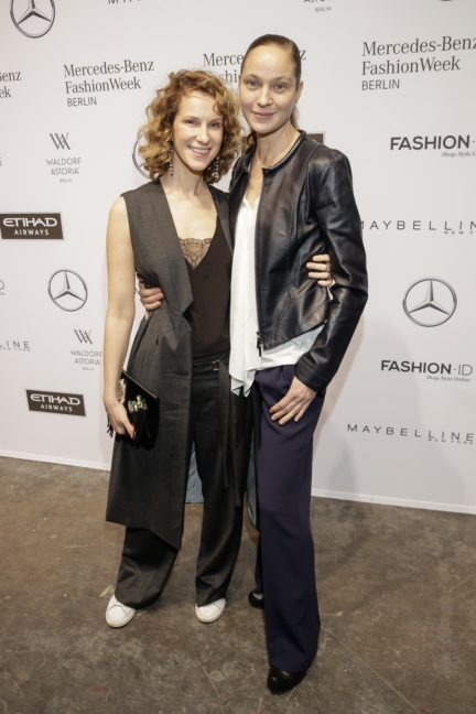 aw-2017_fashion-week-berlin_de_0103_chiara-schoras-jeanette-hain_70202