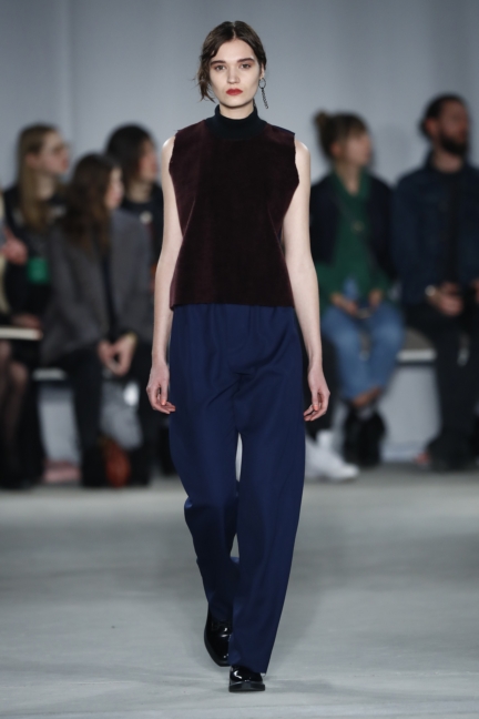 aw-2017_fashion-week-berlin_de_0007_vladimir-karaleev_70679
