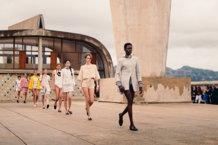 chanel_cruise-2024-25_finale-le-corbusier-unite-dhabitation-copyright-flc-adagp-2-hd