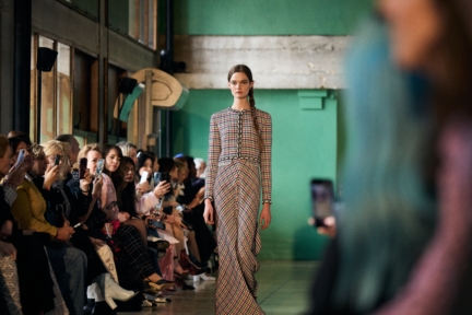 chanel_cruise-2024_25-show-cite-radieuse-le-corbusier-unite-dhabitation-marseille-flc-adagp-paris-2024-104-hd