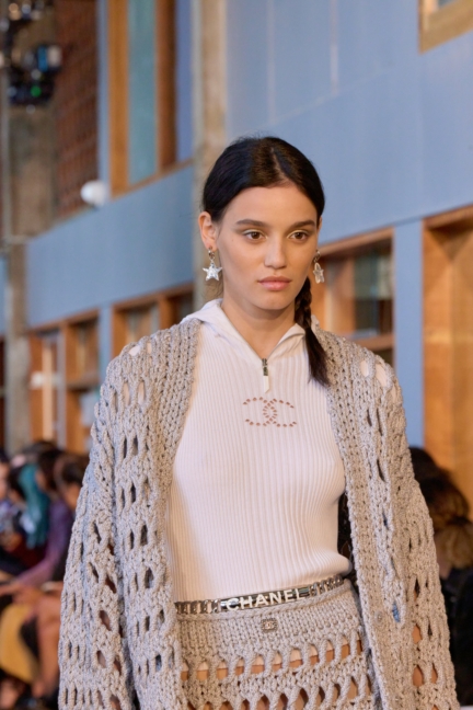 chanel_cruise-2024_25-show-cite-radieuse-le-corbusier-unite-dhabitation-marseille-flc-adagp-paris-2024-19-hd