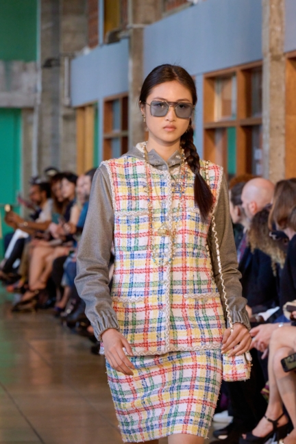 chanel_cruise-2024_25-show-cite-radieuse-le-corbusier-unite-dhabitation-marseille-flc-adagp-paris-2024-20-hd