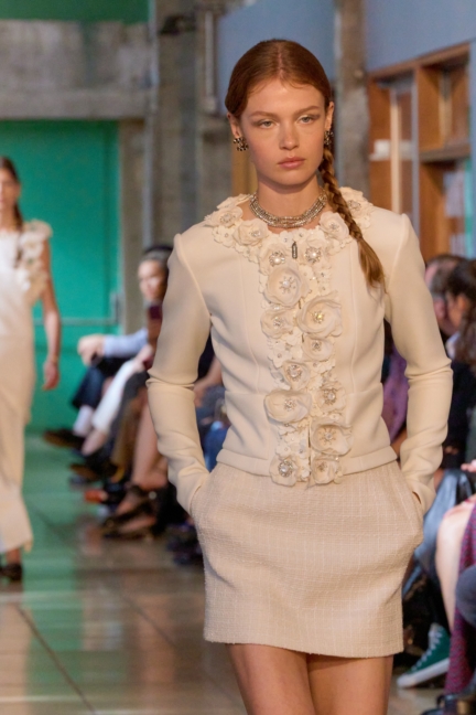 chanel_cruise-2024_25-show-cite-radieuse-le-corbusier-unite-dhabitation-marseille-flc-adagp-paris-2024-32-hd