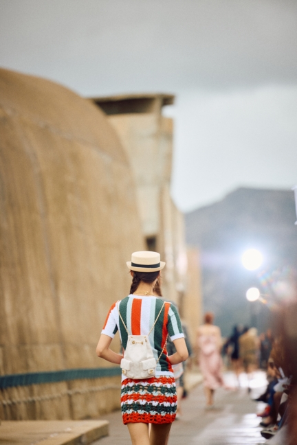 chanel_cruise-2024_25-show-cite-radieuse-le-corbusier-unite-dhabitation-marseille-flc-adagp-paris-2024-34-hd
